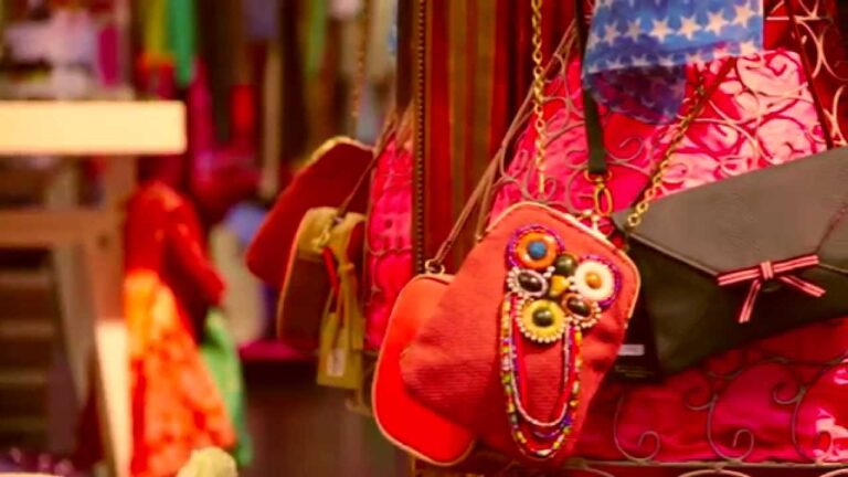 Tiendas de Ropa de Diseño en Bolea